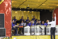 844936 Afbeelding van een optreden van de Big Dipper Bigband from Utreg! bij het Vorstelijk Complex (Prinses ...